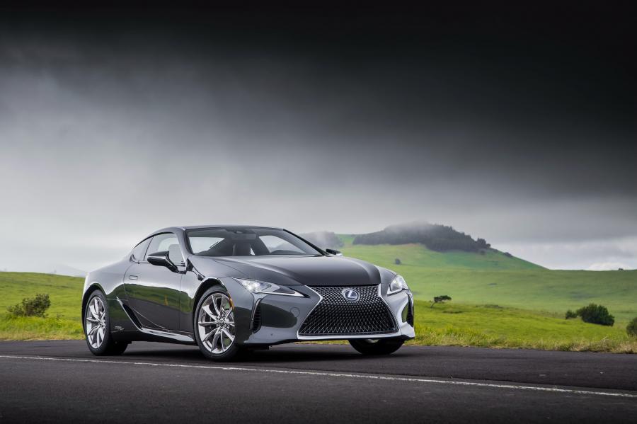  Lexus LC500h 2017 года  (NA) (фото 26 из 40)